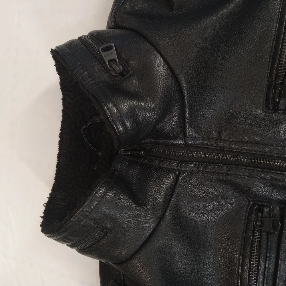 Levis levi men